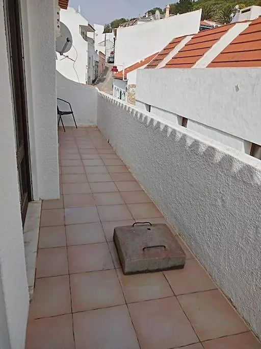 Traditional House With 2 Floors - 5 Minutes From Beach 塞勒玛