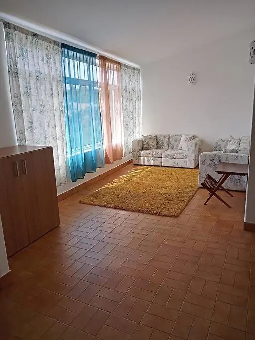 Traditional House With 2 Floors - 5 Minutes From Beach 塞勒玛 0*,